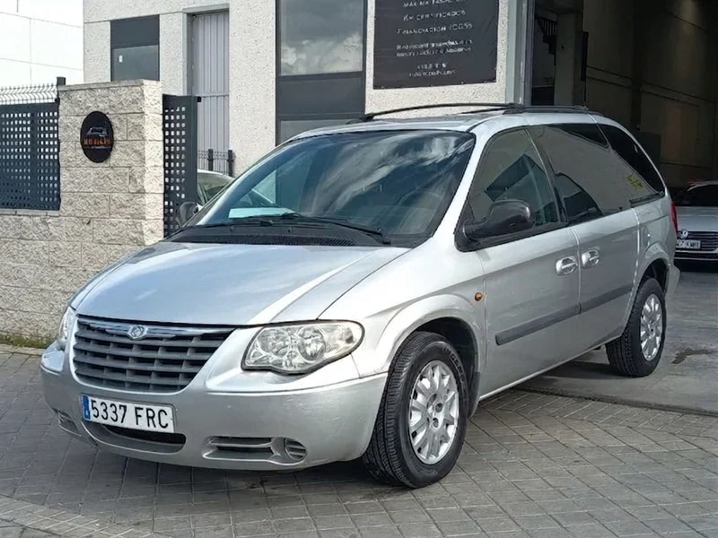 Chrysler Voyager SE 2.5 CRD · 7 plazas en venta en RUBAL 16, Parla