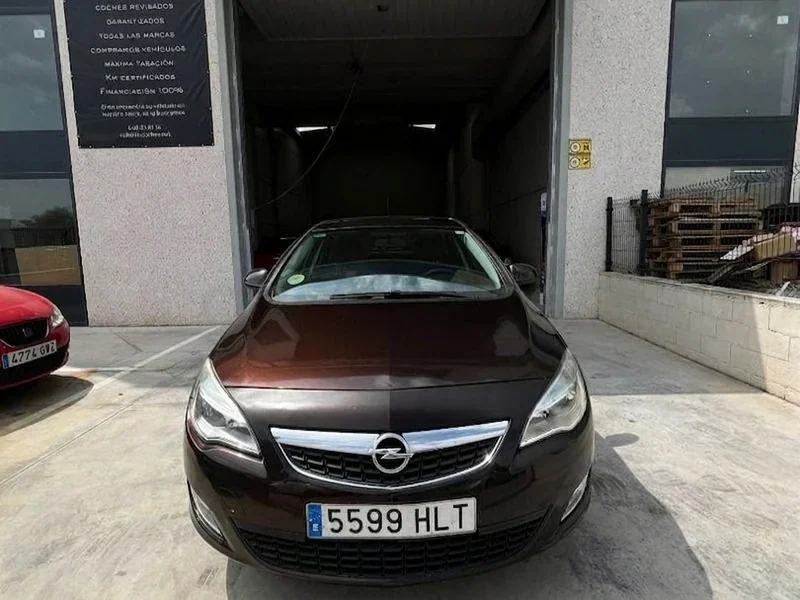 Opel Astra 1.7 CDTi 110 Selective en venta en RUBAL 16, Parla